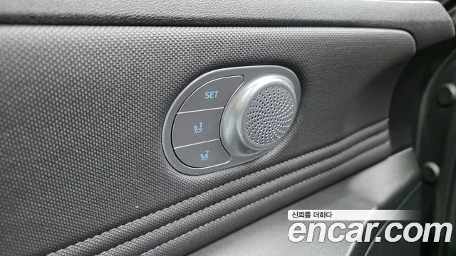 Hyundai Elantra 2020 thumb 8