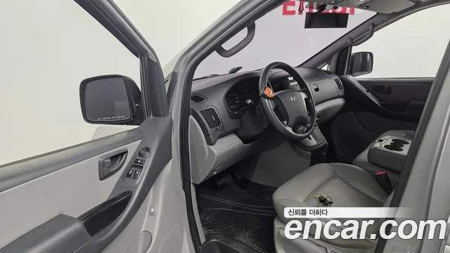 Hyundai Staria 2015 thumb 5