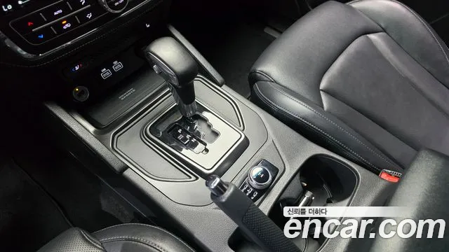 KGM Rexton 2022 thumb 2