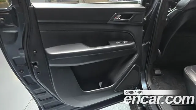 KGM Rexton 2022 thumb 9