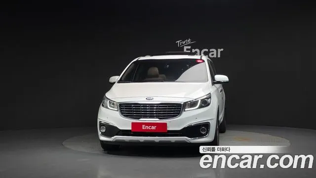 Kia Carnival 2018 thumb 3