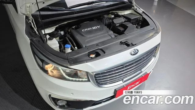 Kia Carnival 2018 thumb 8