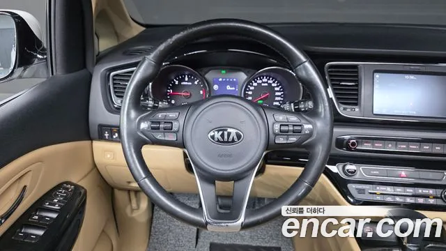 Kia Carnival 2018 thumb 12