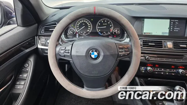 BMW 5 серии 2012 thumb 5