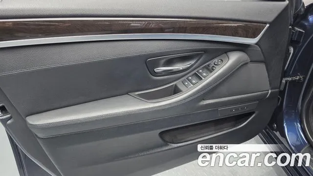 BMW 5 серии 2012 thumb 2