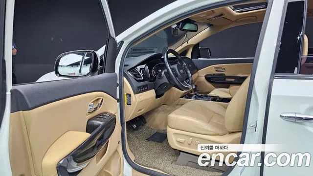 Kia Carnival 2016 thumb 12