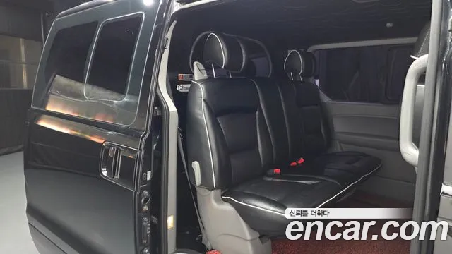 Hyundai Staria 2017 thumb 6