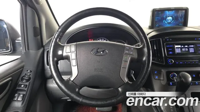 Hyundai Staria 2017 thumb 4