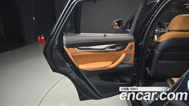 BMW X6 2018 thumb 8