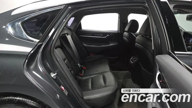 Hyundai Grandeur 2017 thumb 4