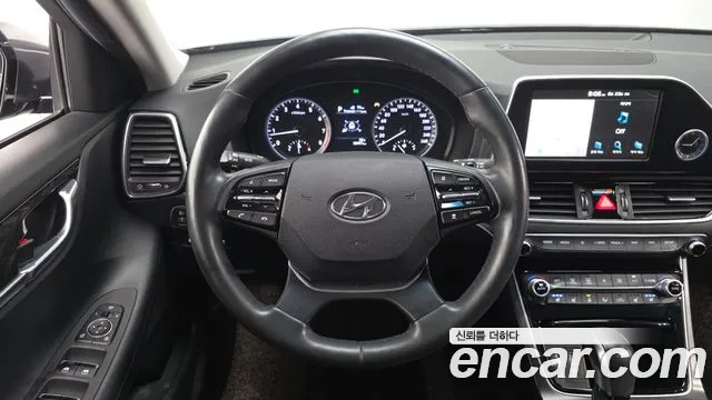 Hyundai Grandeur 2017 thumb 6