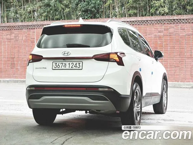 Hyundai Santa Fe 2021 thumb 4