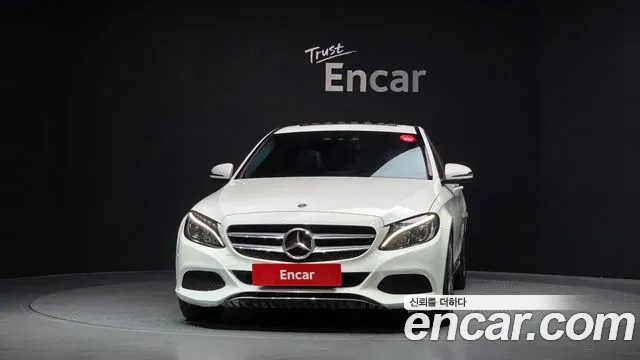 Mercedes-Benz C-Class 2017 thumb 11