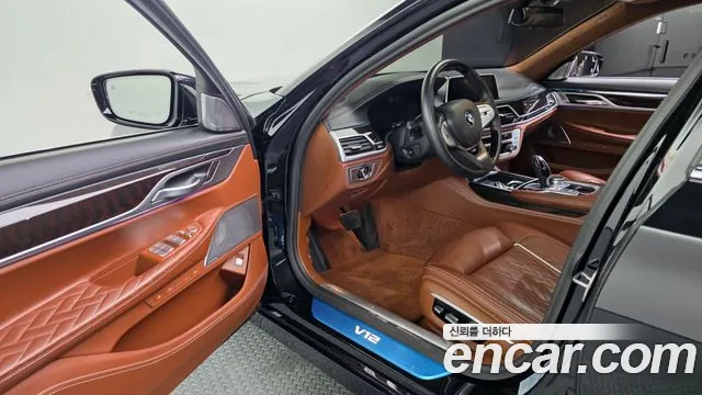 BMW 7 серии 2020 thumb 8