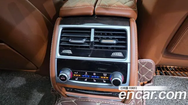 BMW 7 серии 2020 thumb 9