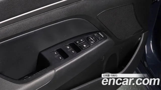 Hyundai Avante 2016 thumb 10