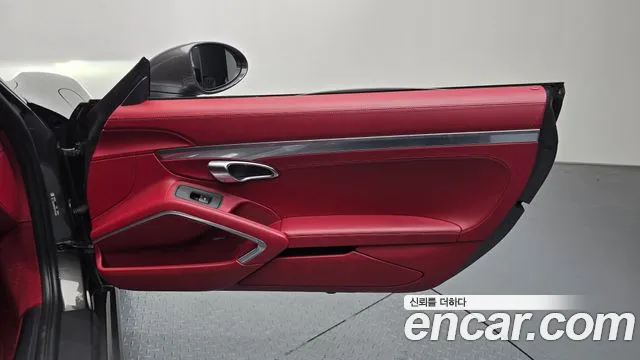 Porsche 718 Cayman 2021 thumb 7