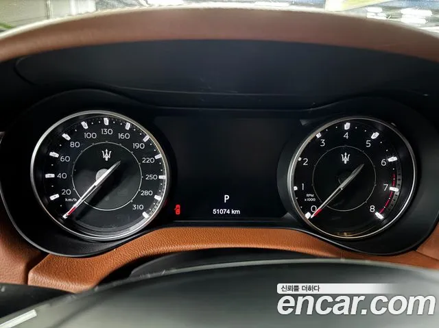 Maserati Ghibli 2021 thumb 8