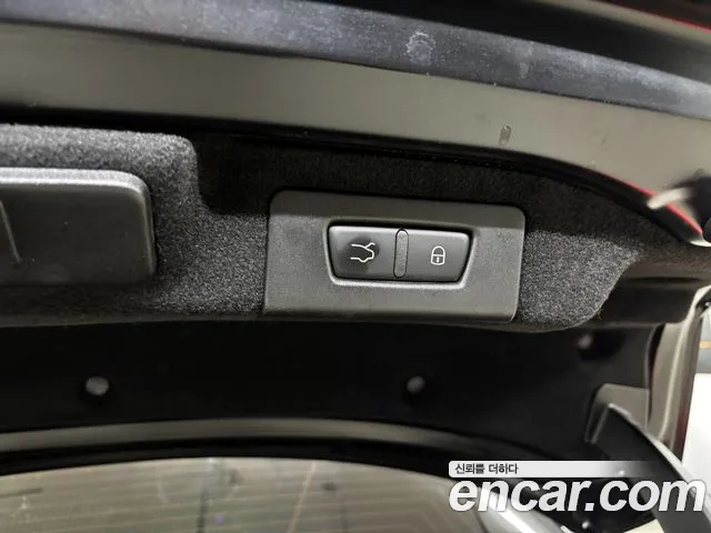 Maserati Ghibli 2021 thumb 2