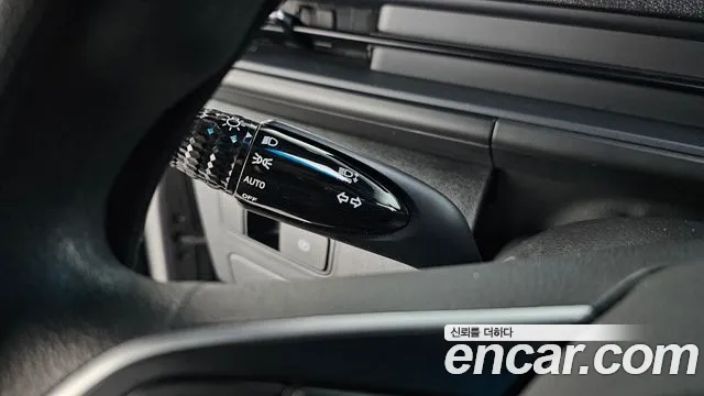 Hyundai Staria 2024 thumb 5