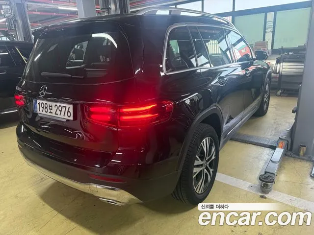 Mercedes-Benz GLB 2025 thumb 11