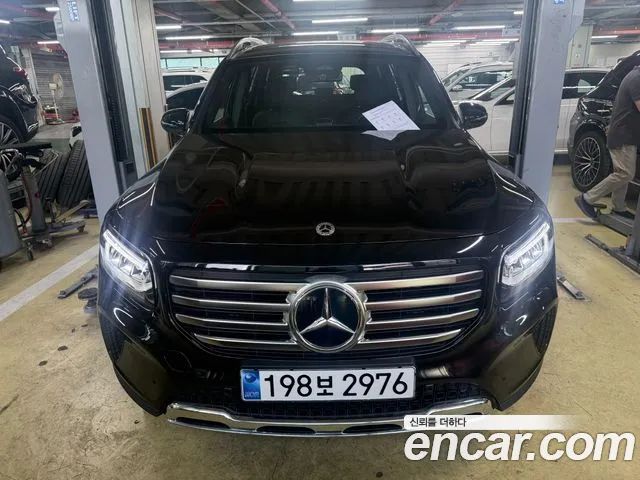 Mercedes-Benz GLB 2025 thumb 4