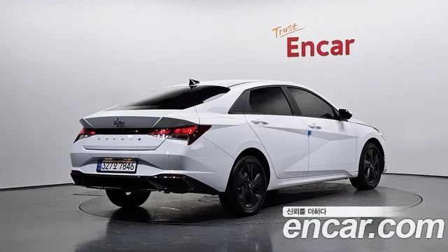 Hyundai Elantra 2022 thumb 10