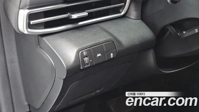 Hyundai Elantra 2022 thumb 2