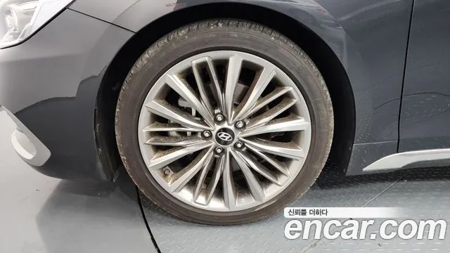 Hyundai Grandeur 2017 thumb 5