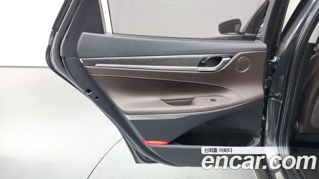 Hyundai Grandeur 2017 thumb 6
