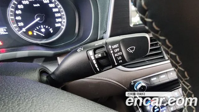 Hyundai Grandeur 2017 thumb 9