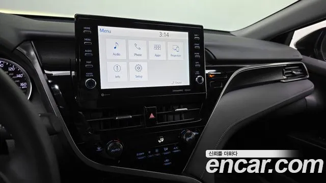 Toyota Camry 2024 thumb 2
