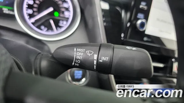 Toyota Camry 2024 thumb 12