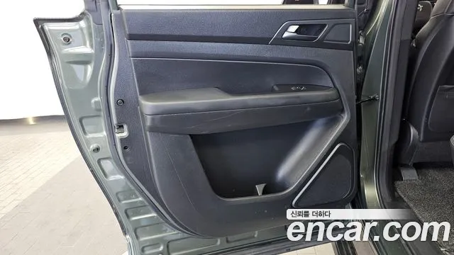 KGM Rexton 2021 thumb 2