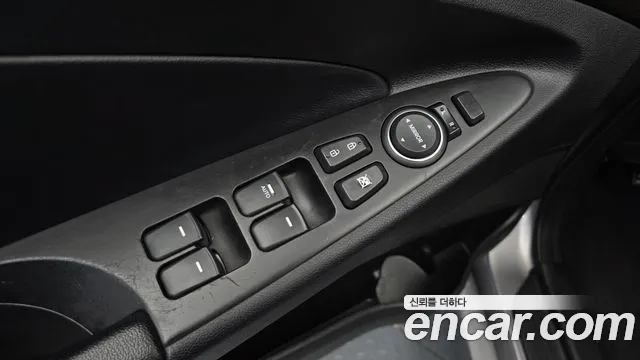 Hyundai Sonata 2012 thumb 9