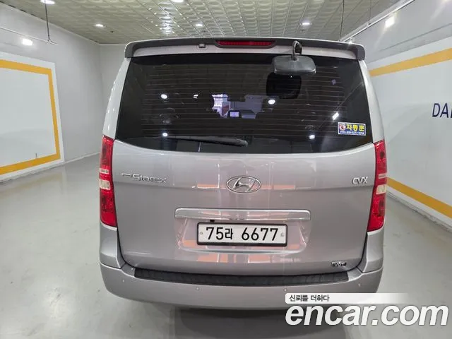 Hyundai Staria 2012 thumb 9