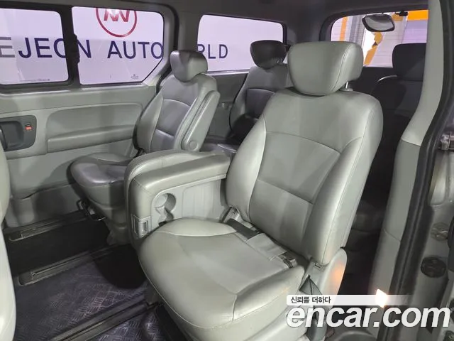 Hyundai Staria 2012 thumb 4