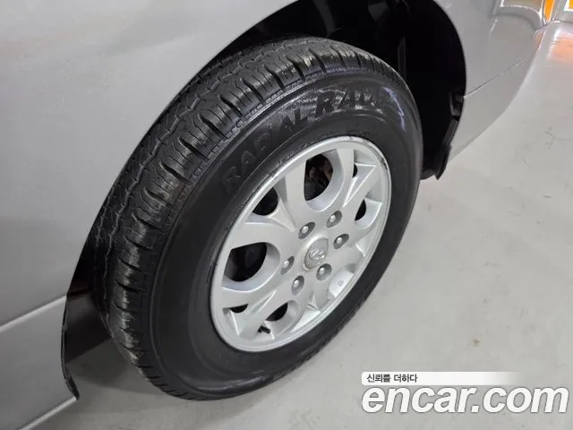 Hyundai Staria 2012 thumb 6