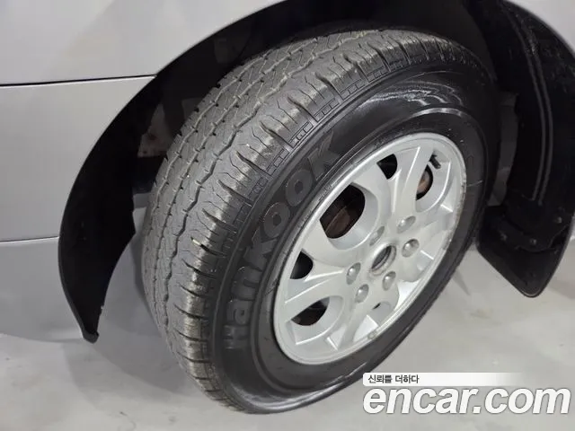 Hyundai Staria 2012 thumb 3