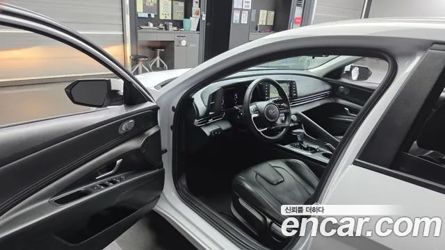 Hyundai Elantra 2021 thumb 8