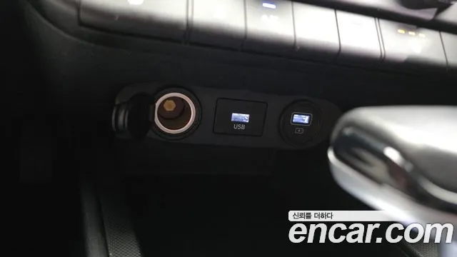 Hyundai Elantra 2021 thumb 4