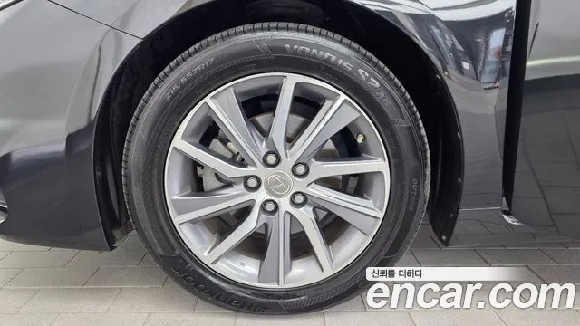 Lexus ES 300h 2018 thumb 3