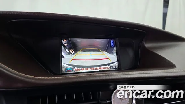 Lexus ES 300h 2018 thumb 4