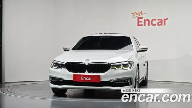 BMW 5 серии 2018 thumb 7
