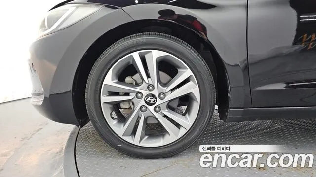 Hyundai Avante 2017 thumb 5