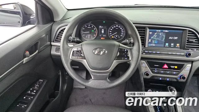 Hyundai Avante 2017 thumb 10