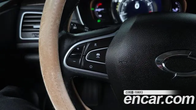 Renault SM6 2016 thumb 10