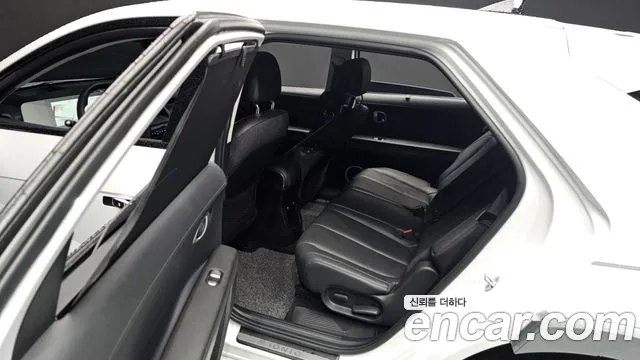 Hyundai Ioniq5 2022 thumb 3