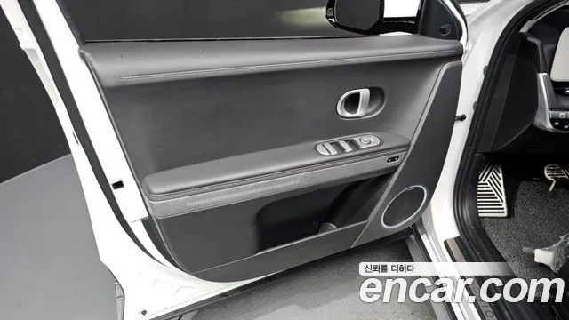 Hyundai Ioniq5 2022 thumb 8