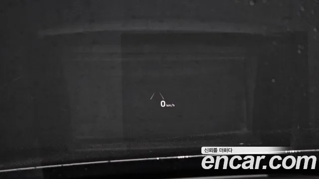 Genesis G90 2016 thumb 5
